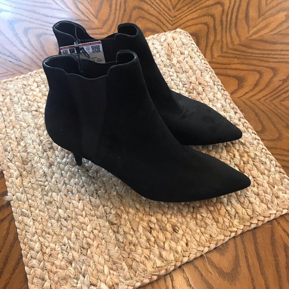 Zara Heeled Black Sueded Shootie Sz 7.5 Eu 38